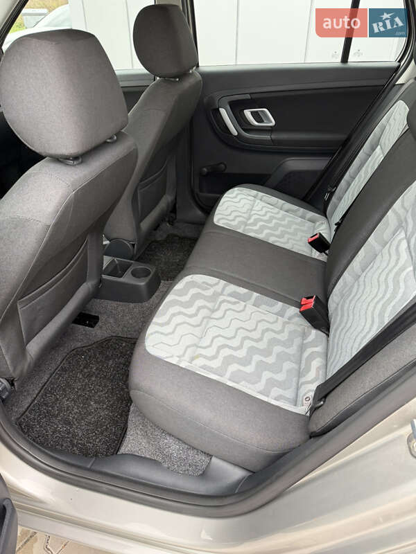 Универсал Skoda Fabia 2008 в Луцке фото 12 Универсал Skoda Fabia 2008 в Луцке