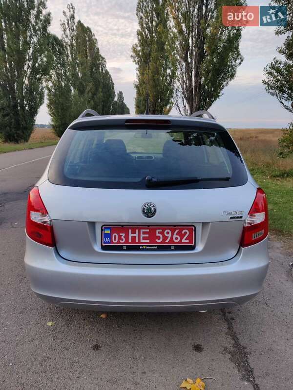 Универсал Skoda Fabia 2010 в Барышевке