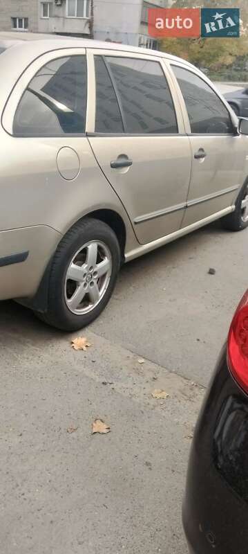 Універсал Skoda Fabia 2004 в Львові