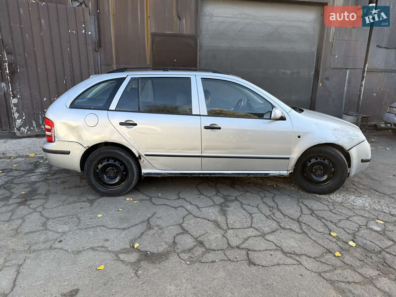 Универсал Skoda Fabia 2004 в Киеве фото 3 Универсал Skoda Fabia 2004 в Киеве