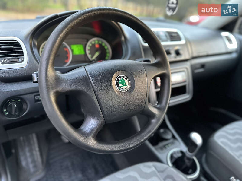 Хэтчбек Skoda Fabia 2007 в Харькове