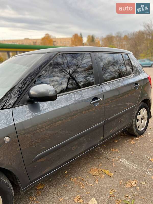 Хетчбек Skoda Fabia 2010 в Тернополі