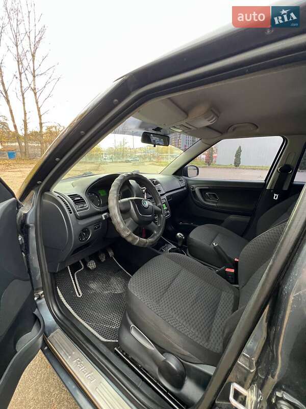 Хетчбек Skoda Fabia 2010 в Тернополі