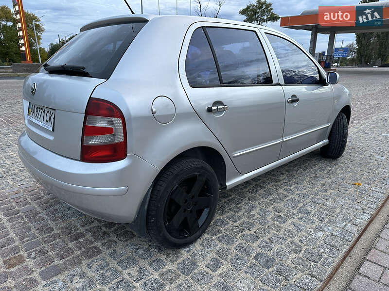Хетчбек Skoda Fabia 2004 в Первомайську