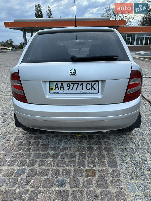 Хетчбек Skoda Fabia 2004 в Первомайську