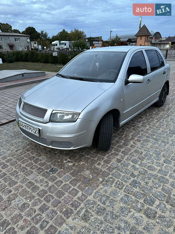 Хетчбек Skoda Fabia 2004 в Первомайську