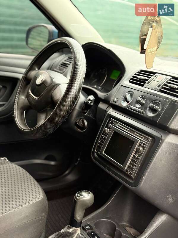 Хэтчбек Skoda Fabia 2010 в Киеве