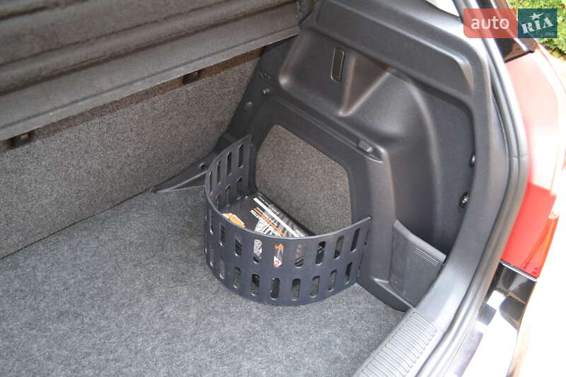 Хэтчбек Skoda Fabia 2008 в Киеве