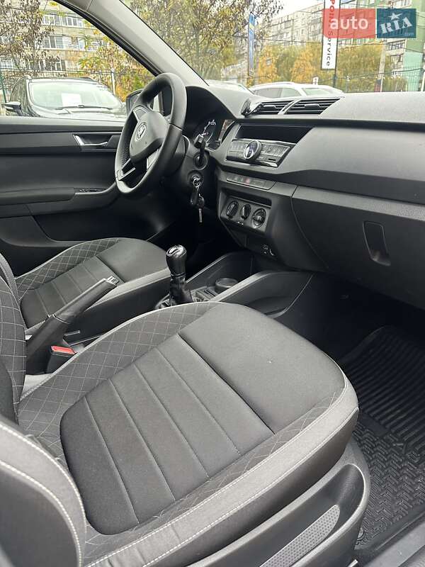 Хэтчбек Skoda Fabia 2019 в Сумах