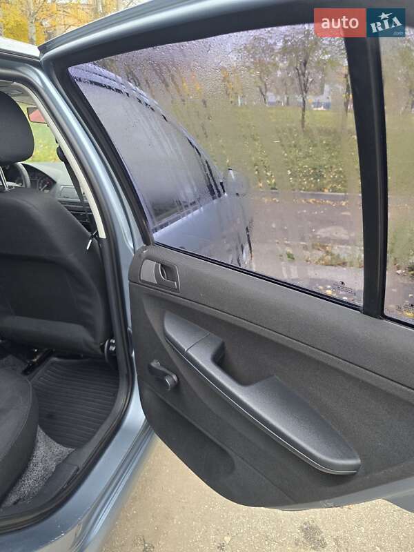 Хетчбек Skoda Fabia 2005 в Харкові