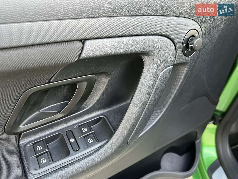 Хетчбек Skoda Fabia 2011 в Луцьку фото 81 Хетчбек Skoda Fabia 2011 в Луцьку