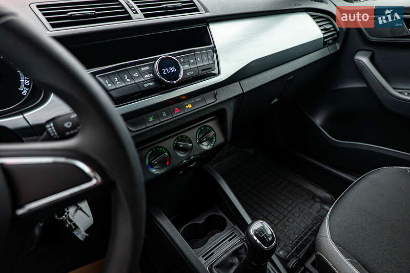 Хэтчбек Skoda Fabia 2018 в Киеве