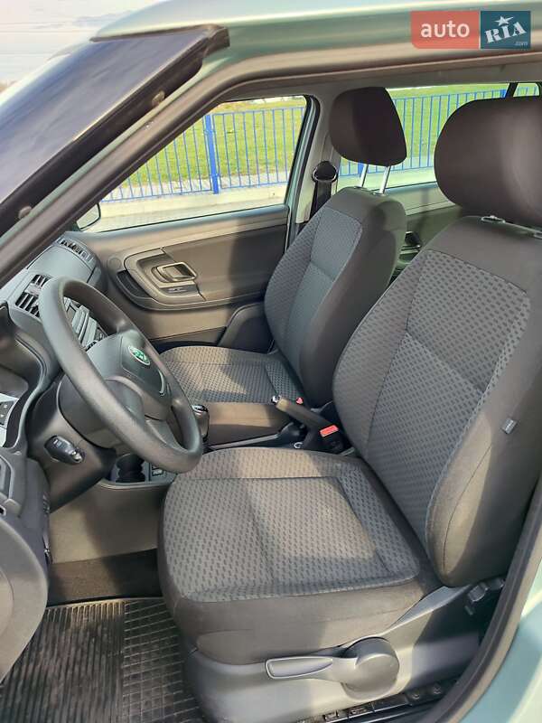 Універсал Skoda Fabia 2010 в Володимирі