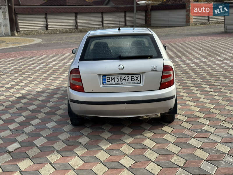 Хэтчбек Skoda Fabia 2006 в Черновцах