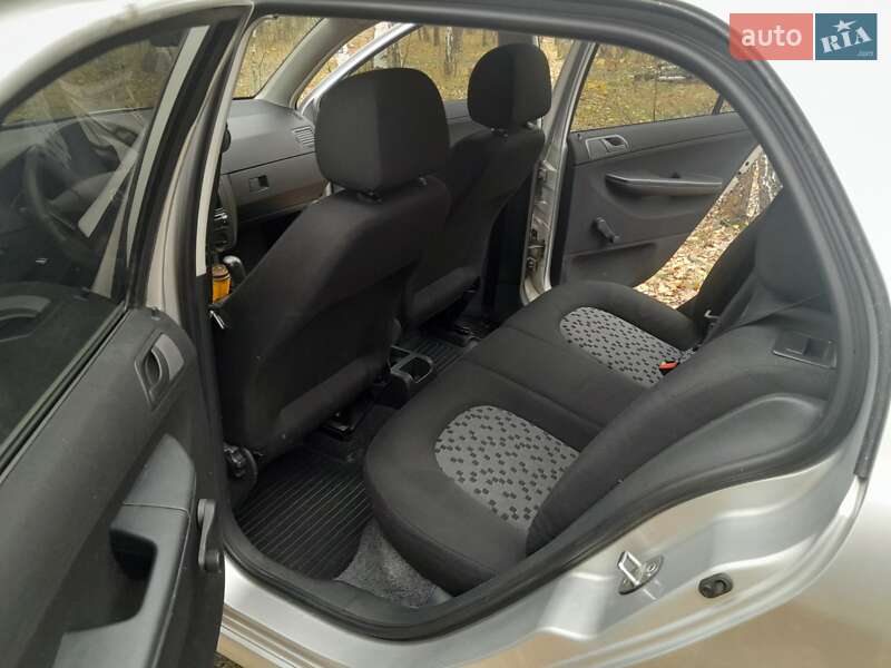 Хэтчбек Skoda Fabia 2007 в Киеве фото 10 Хэтчбек Skoda Fabia 2007 в Киеве