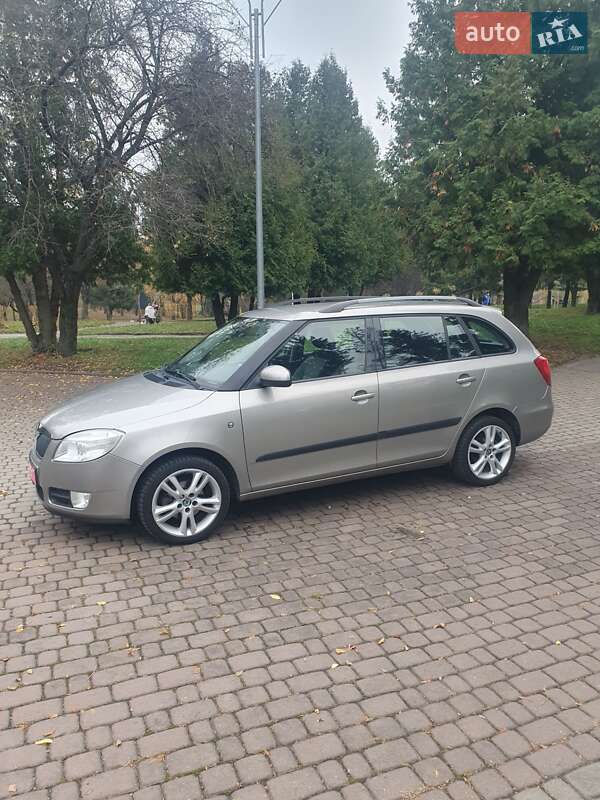 Универсал Skoda Fabia 2008 в Ровно фото 14 Универсал Skoda Fabia 2008 в Ровно