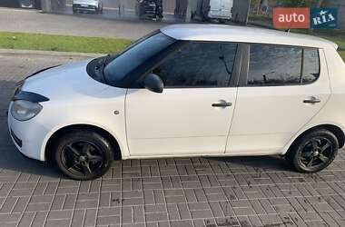 Хетчбек Skoda Fabia 2008 в Дніпрі