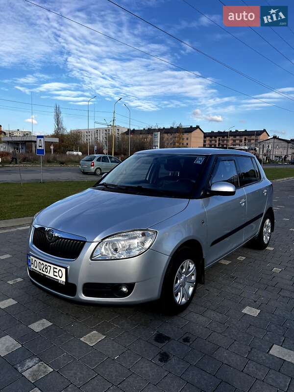 Хэтчбек Skoda Fabia 2008 в Ужгороде
