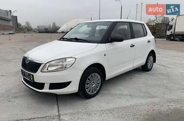 Хэтчбек Skoda Fabia 2011 в Киеве