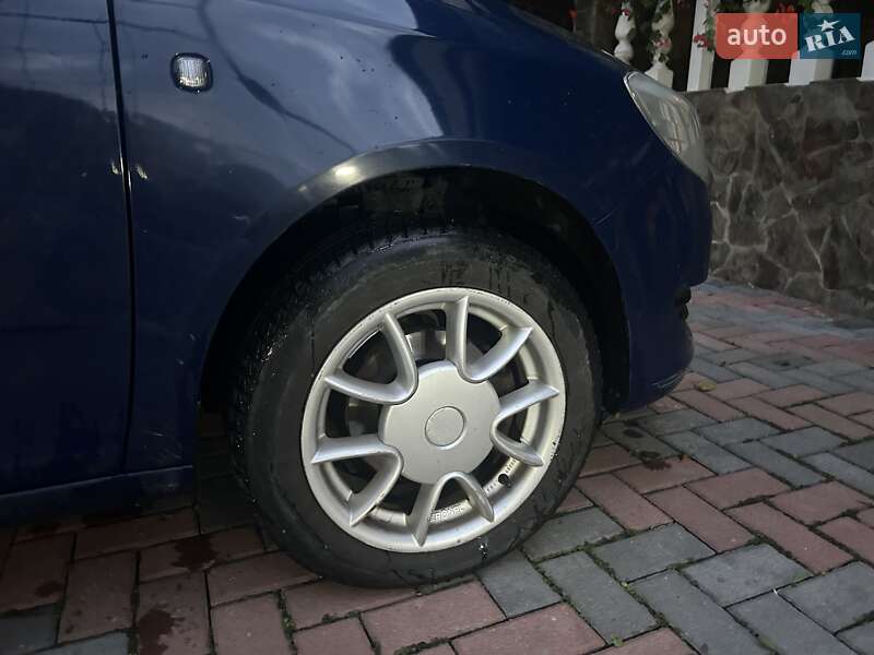 Хэтчбек Skoda Fabia 2013 в Тячеве