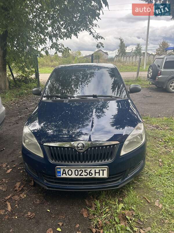Хэтчбек Skoda Fabia 2013 в Тячеве