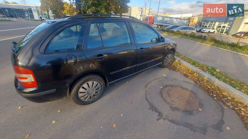Універсал Skoda Fabia 2004 в Чернігові