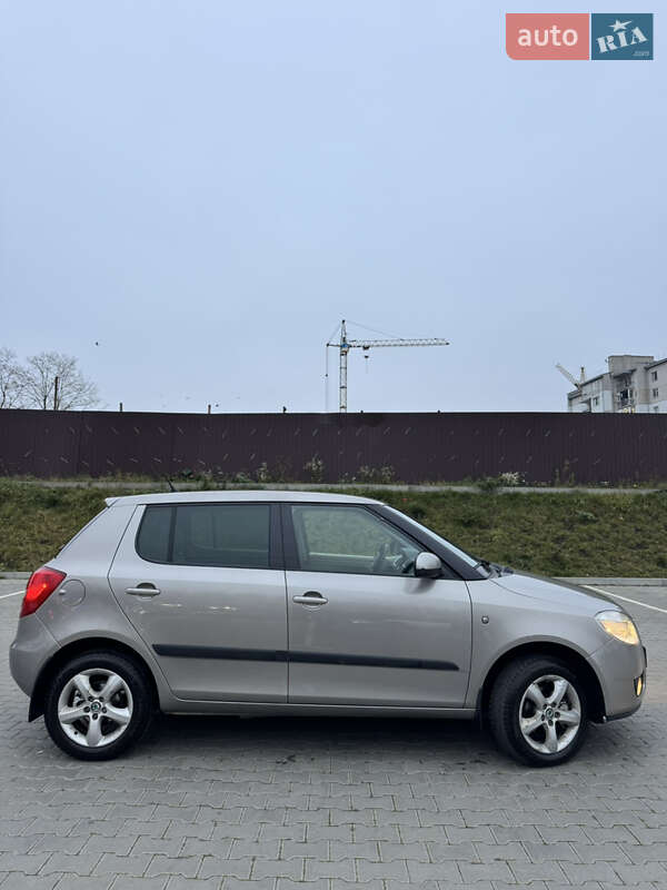 Хэтчбек Skoda Fabia 2008 в Тернополе