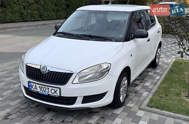 Хэтчбек Skoda Fabia 2011 в Киеве