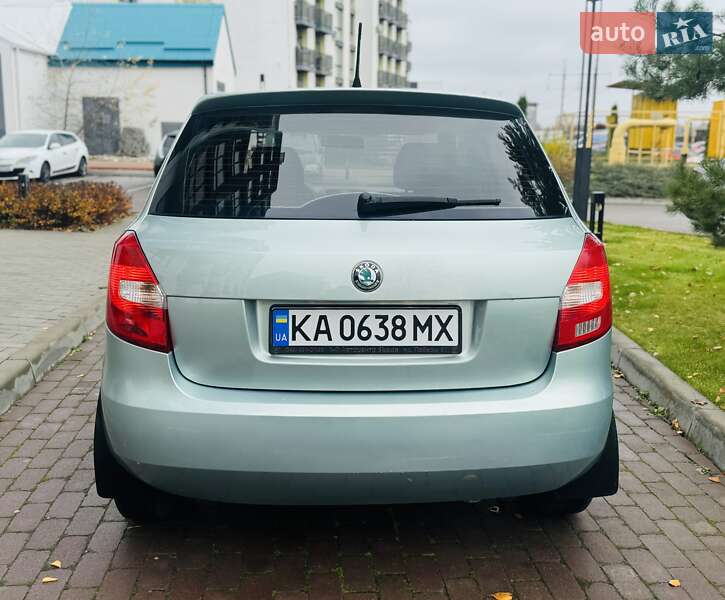 Хетчбек Skoda Fabia 2011 в Білогородці фото 5 Хетчбек Skoda Fabia 2011 в Білогородці