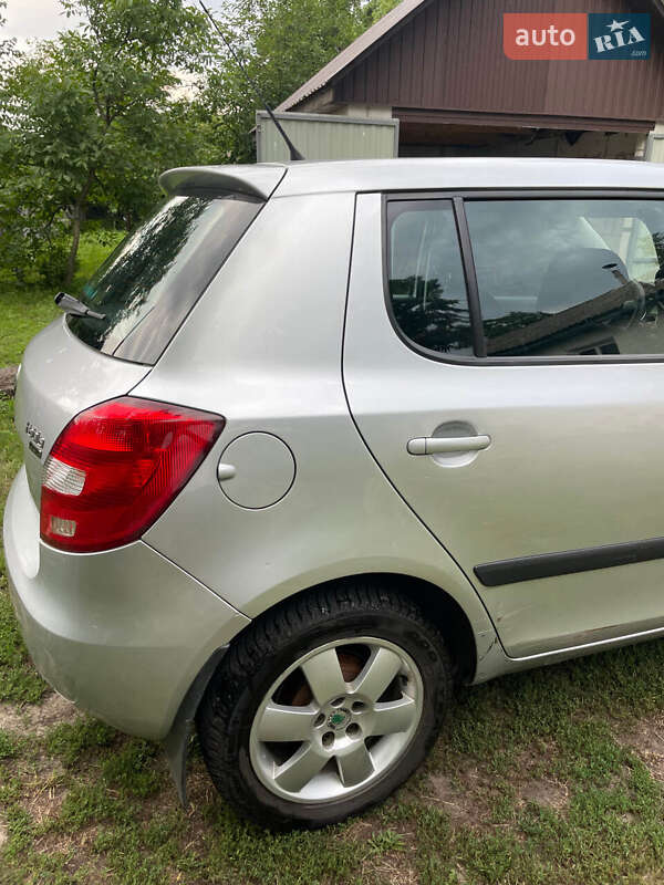 Хетчбек Skoda Fabia 2011 в Ніжині фото 14 Хетчбек Skoda Fabia 2011 в Ніжині
