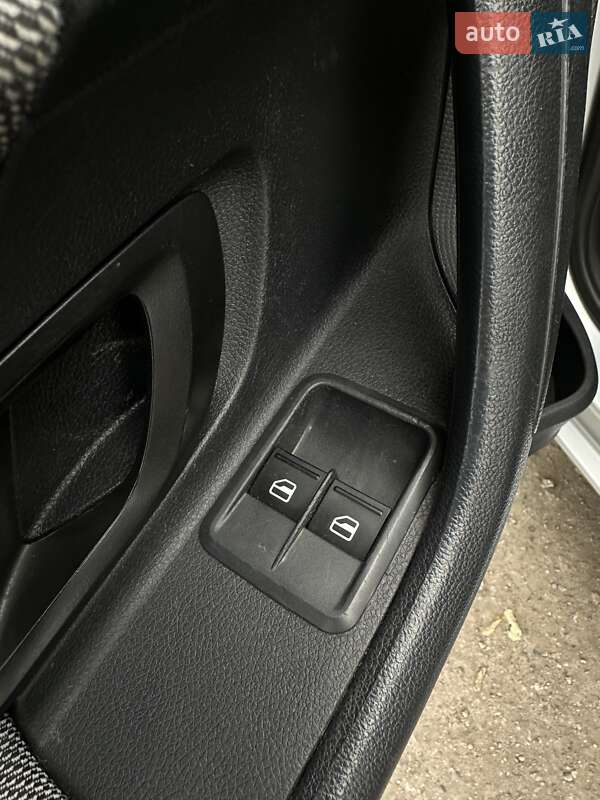 Хетчбек Skoda Fabia 2011 в Сумах фото 14 Хетчбек Skoda Fabia 2011 в Сумах