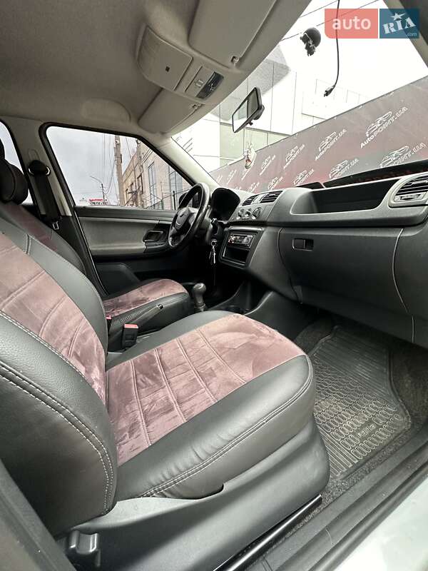 Хетчбек Skoda Fabia 2011 в Сумах фото 20 Хетчбек Skoda Fabia 2011 в Сумах