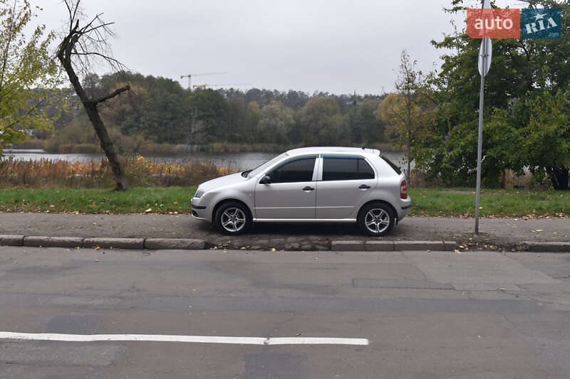 Хэтчбек Skoda Fabia 2006 в Киеве фото 22 Хэтчбек Skoda Fabia 2006 в Киеве