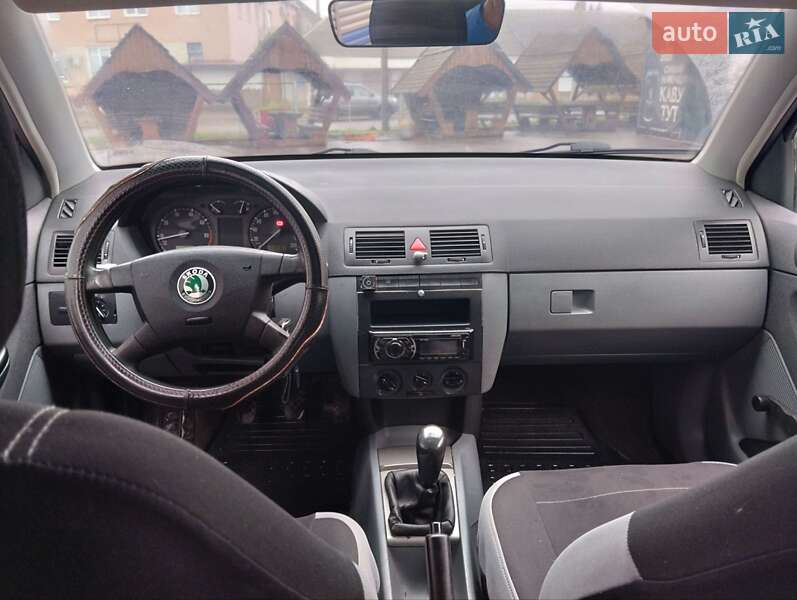 Универсал Skoda Fabia 2002 в Миргороде