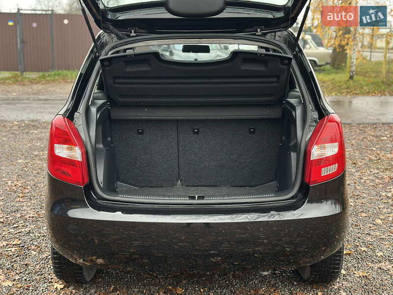 Хэтчбек Skoda Fabia 2009 в Виннице