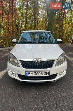 Хэтчбек Skoda Fabia 2012 в Харькове
