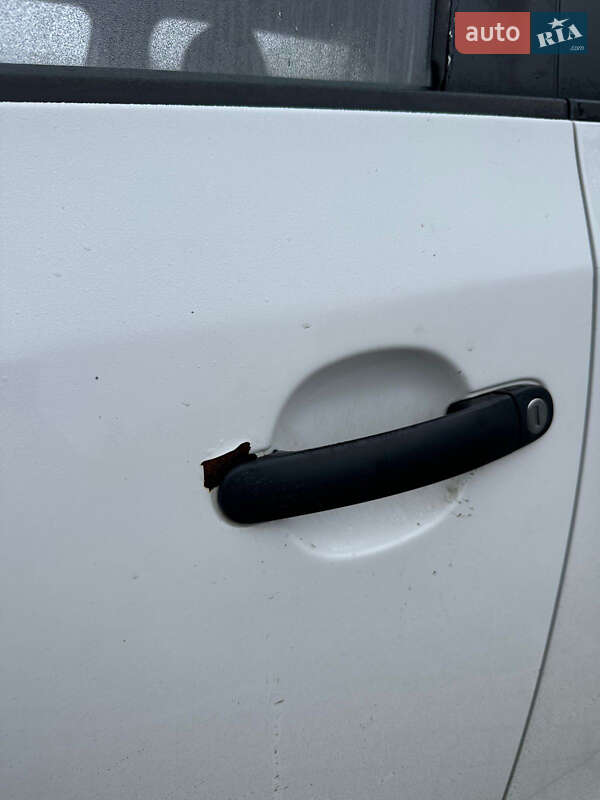 Хэтчбек Skoda Fabia 2012 в Виннице