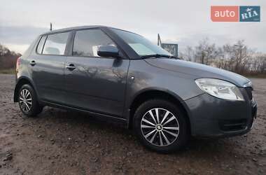 Хэтчбек Skoda Fabia 2009 в Первомайске
