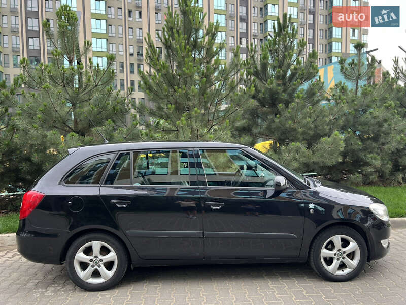 Универсал Skoda Fabia 2011 в Киеве
