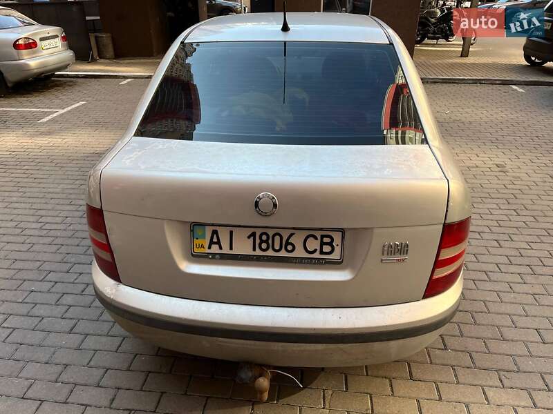 Седан Skoda Fabia 2005 в Києві фото 2 Седан Skoda Fabia 2005 в Києві