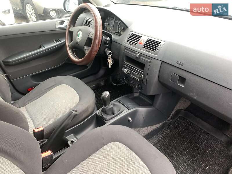 Універсал Skoda Fabia 2004 в Вінниці