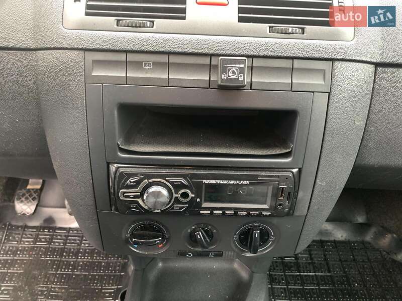 Універсал Skoda Fabia 2004 в Вінниці