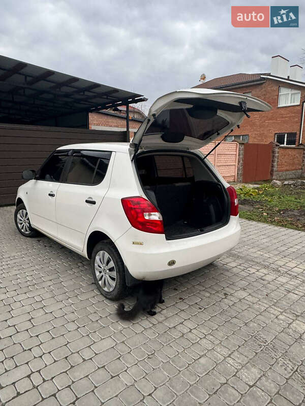 Хэтчбек Skoda Fabia 2014 в Кропивницком фото 6 Хэтчбек Skoda Fabia 2014 в Кропивницком