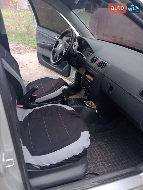 Хетчбек Skoda Fabia 2004 в Запоріжжі фото 4 Хетчбек Skoda Fabia 2004 в Запоріжжі