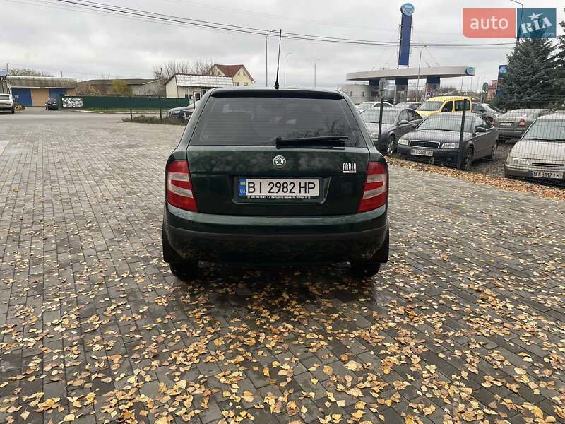 Хетчбек Skoda Fabia 2005 в Миргороді