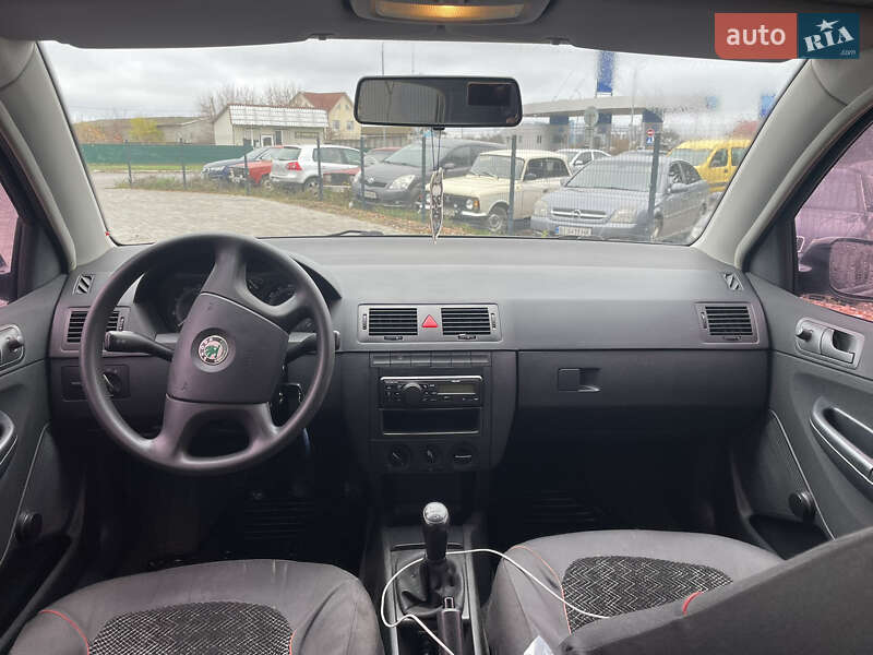 Хетчбек Skoda Fabia 2005 в Миргороді