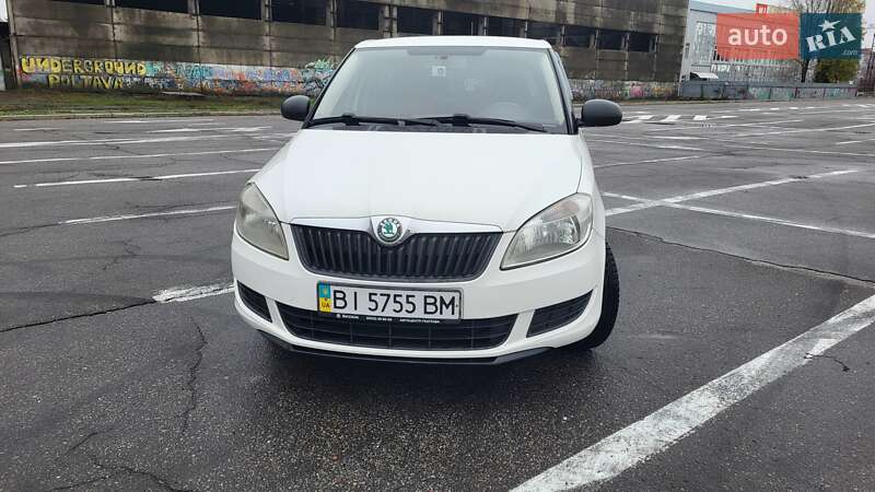 Хэтчбек Skoda Fabia 2012 в Полтаве