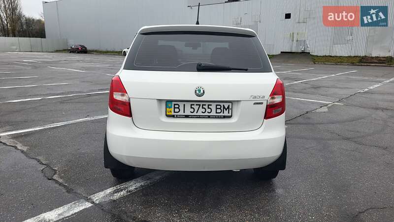 Хэтчбек Skoda Fabia 2012 в Полтаве