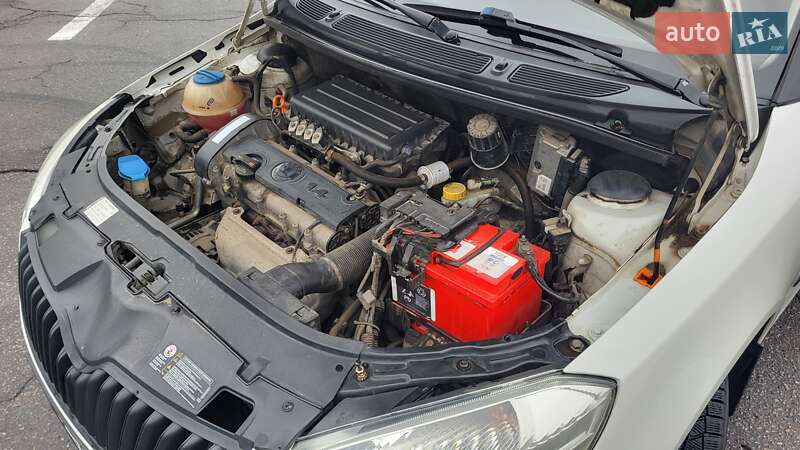 Хэтчбек Skoda Fabia 2012 в Полтаве