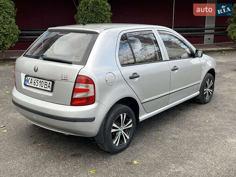 Хэтчбек Skoda Fabia 2006 в Киеве